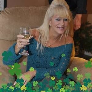 Meet your Posher, Debi